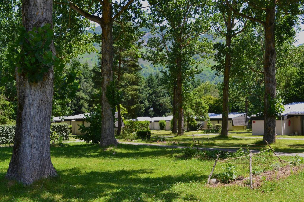 Les Gites De Beille Les Cabannes  Exterior photo