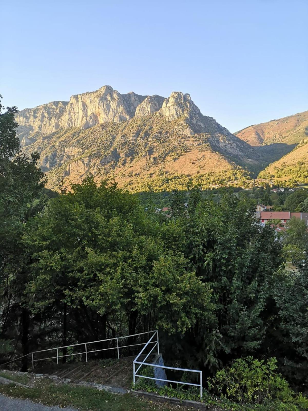Les Gites De Beille Les Cabannes  Exterior photo
